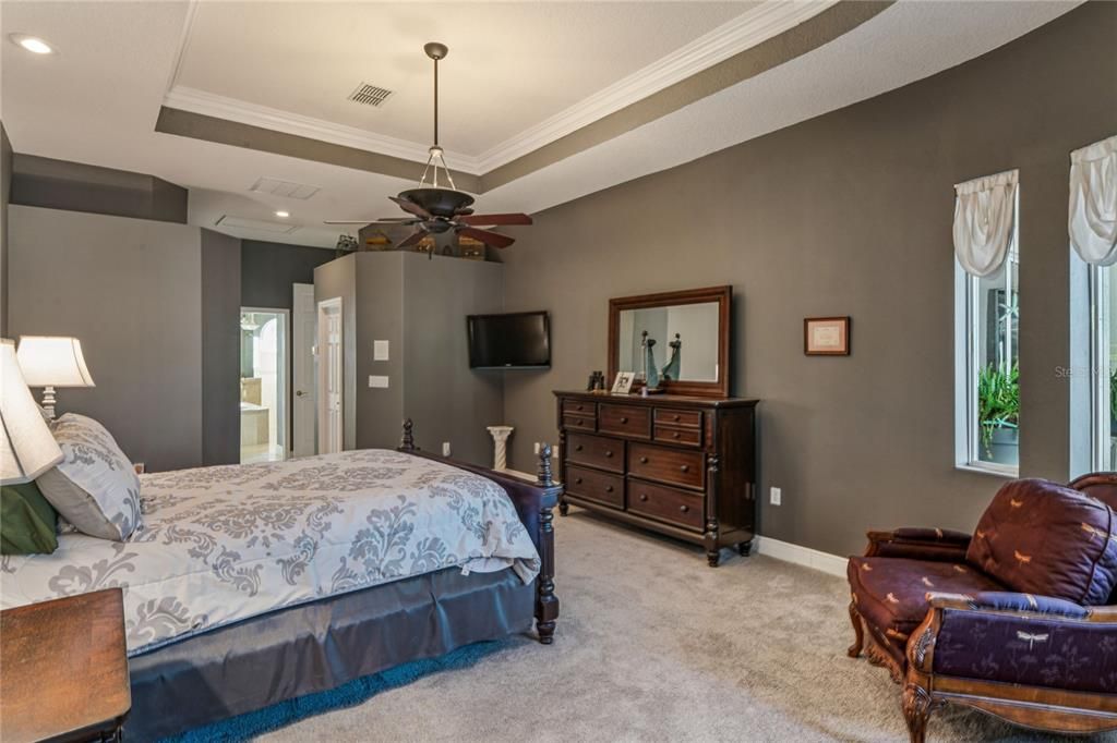 For Sale: $575,000 (3 beds, 3 baths, 2868 Square Feet)