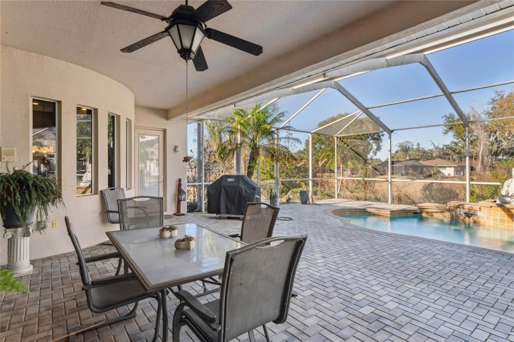 For Sale: $575,000 (3 beds, 3 baths, 2868 Square Feet)