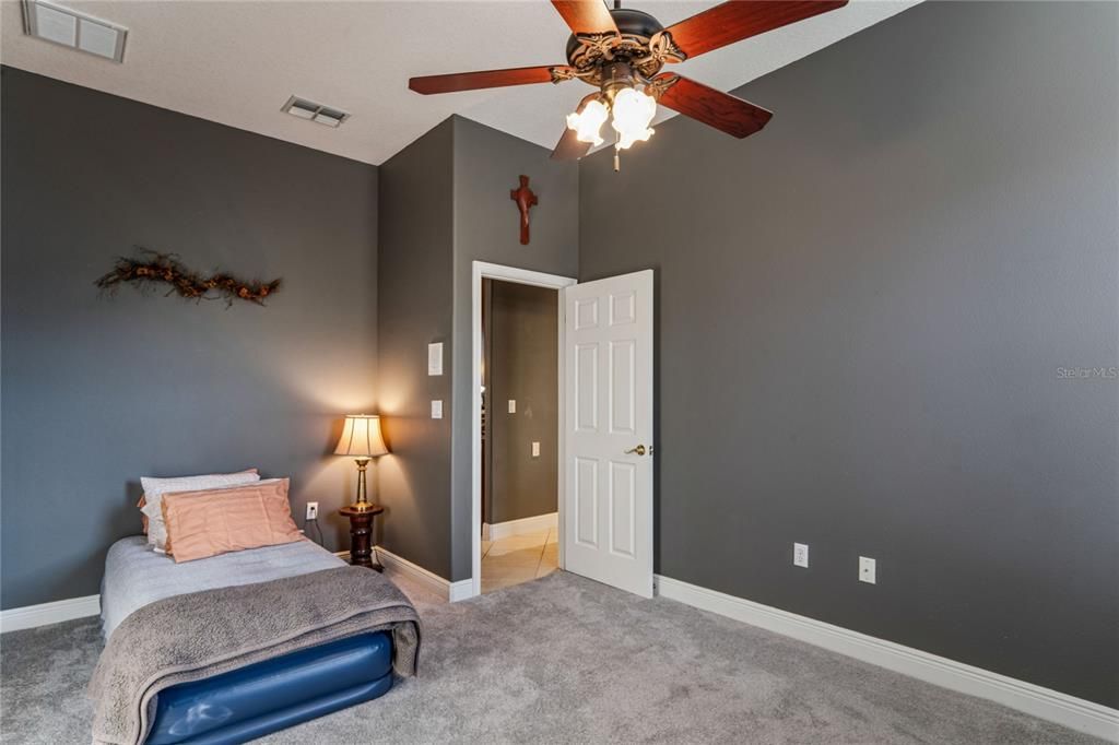 For Sale: $575,000 (3 beds, 3 baths, 2868 Square Feet)