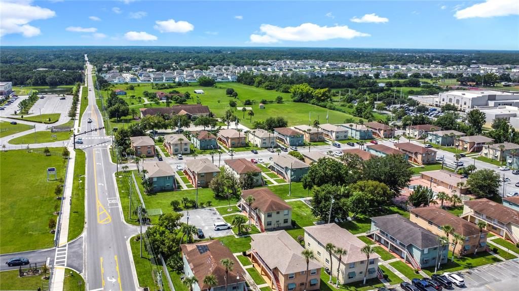 待售: $130,000 (2 贝兹, 1 浴室, 784 平方英尺)