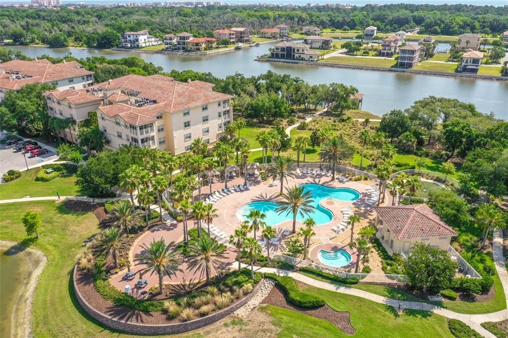 待售: $399,000 (0.27 acres)