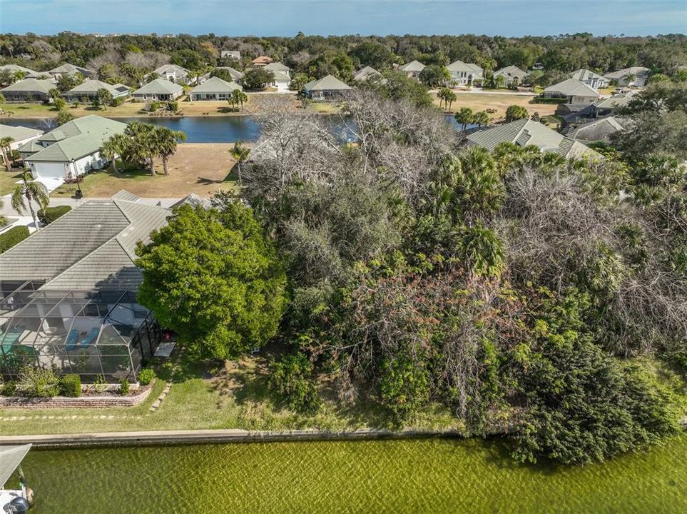 待售: $399,000 (0.27 acres)