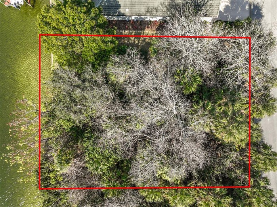 待售: $399,000 (0.27 acres)
