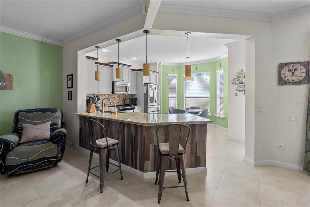 Activo con contrato: $319,900 (2 camas, 2 baños, 1542 Pies cuadrados)