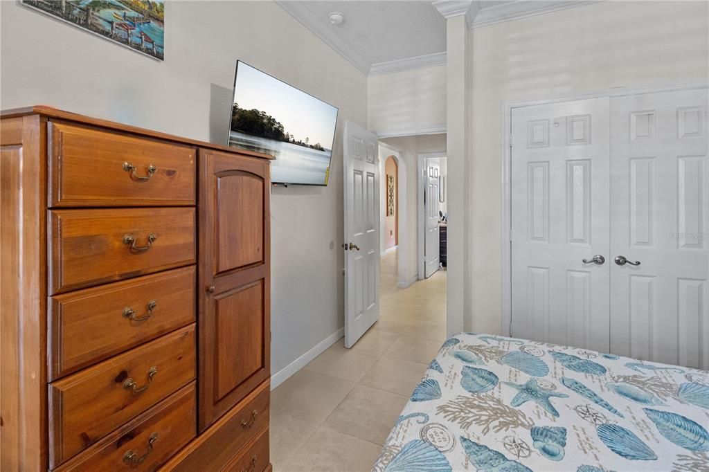 Activo con contrato: $319,900 (2 camas, 2 baños, 1542 Pies cuadrados)