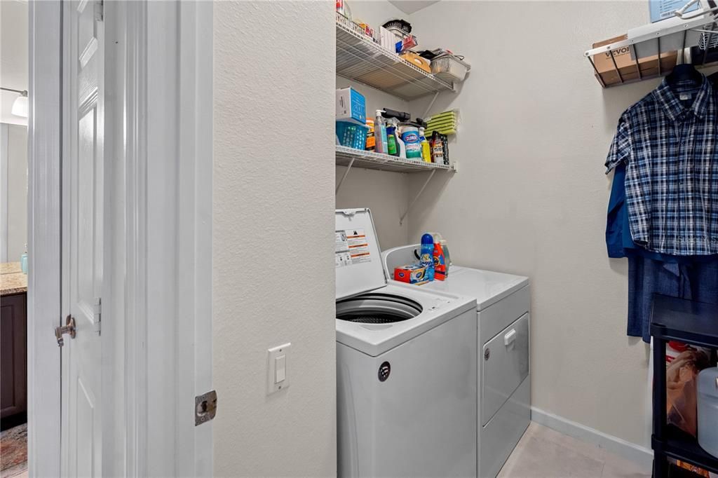 Activo con contrato: $319,900 (2 camas, 2 baños, 1542 Pies cuadrados)