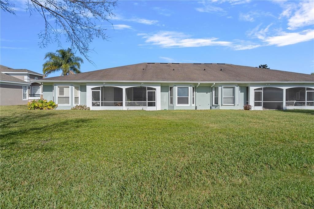 Activo con contrato: $319,900 (2 camas, 2 baños, 1542 Pies cuadrados)