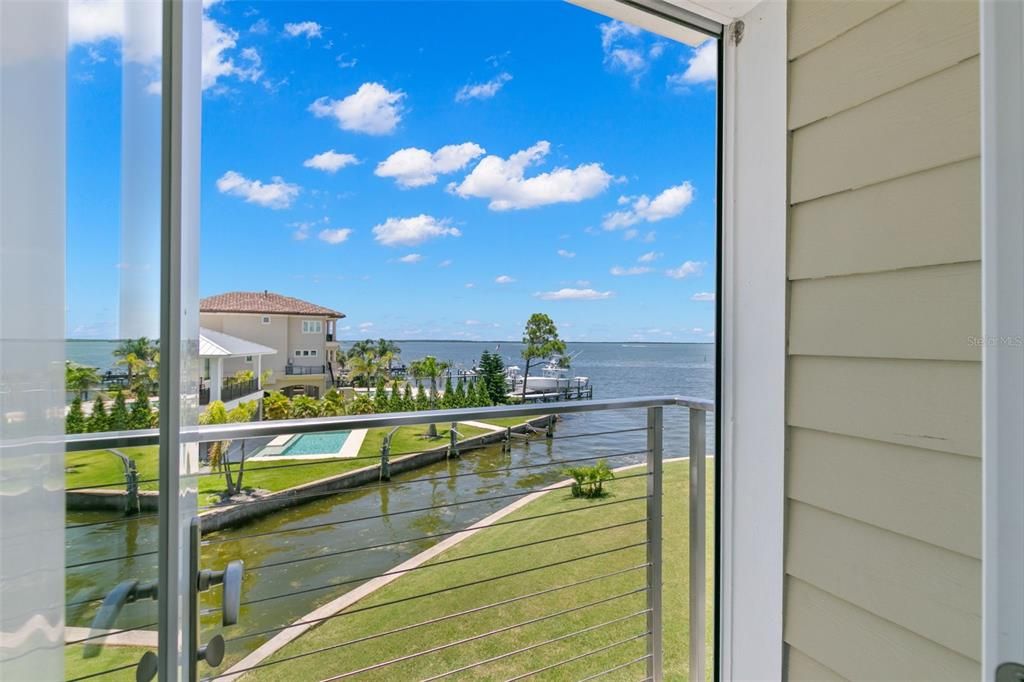 For Sale: $695,000 (3 beds, 2 baths, 1755 Square Feet)