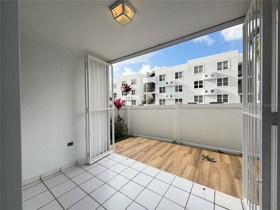 Activo con contrato: $349,900 (3 camas, 2 baños, 0 Pies cuadrados)