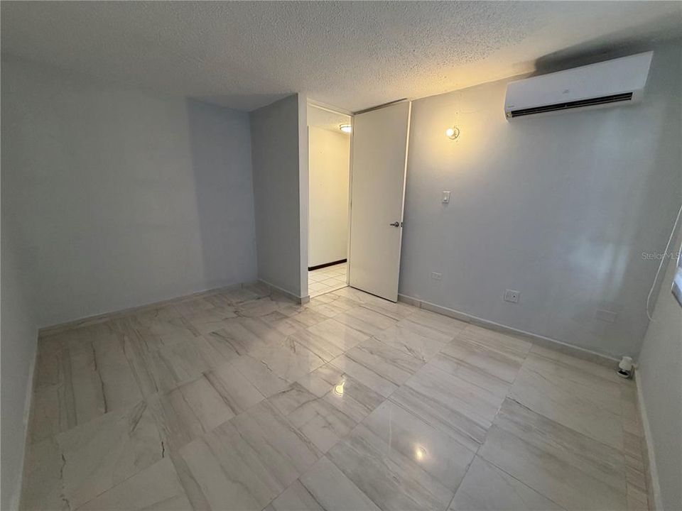 Activo con contrato: $349,900 (3 camas, 2 baños, 0 Pies cuadrados)