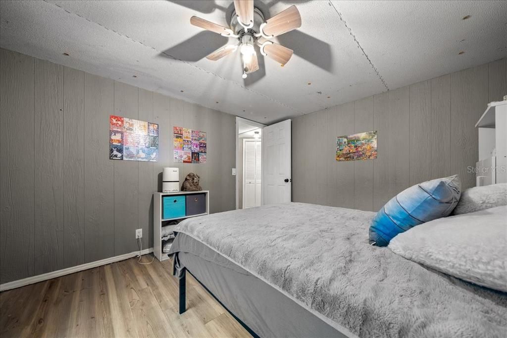 For Sale: $310,000 (4 beds, 2 baths, 1632 Square Feet)