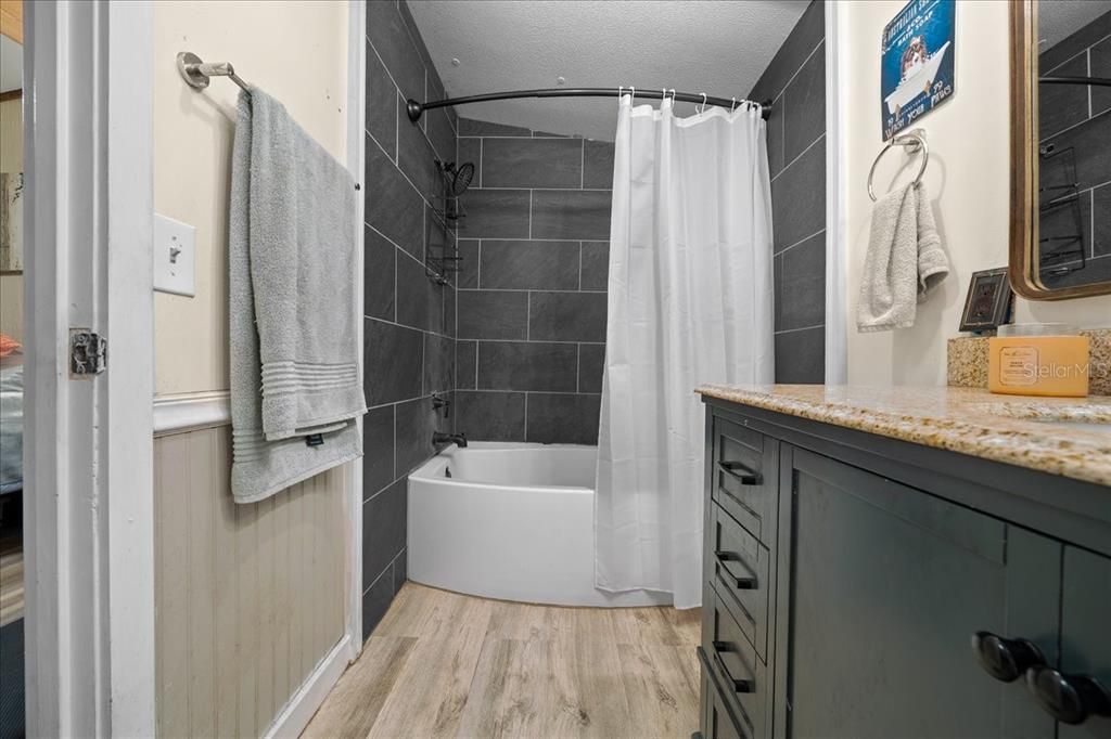 For Sale: $310,000 (4 beds, 2 baths, 1632 Square Feet)