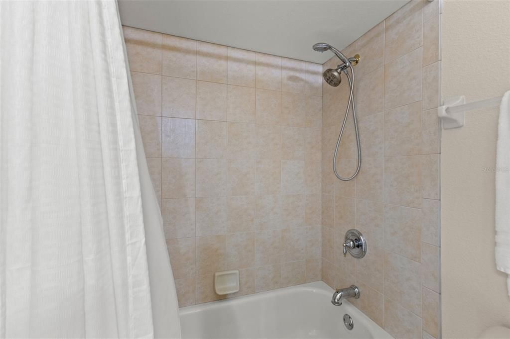 На продажу: $739,999 (4 спален, 3 ванн, 3181 Квадратных фут)
