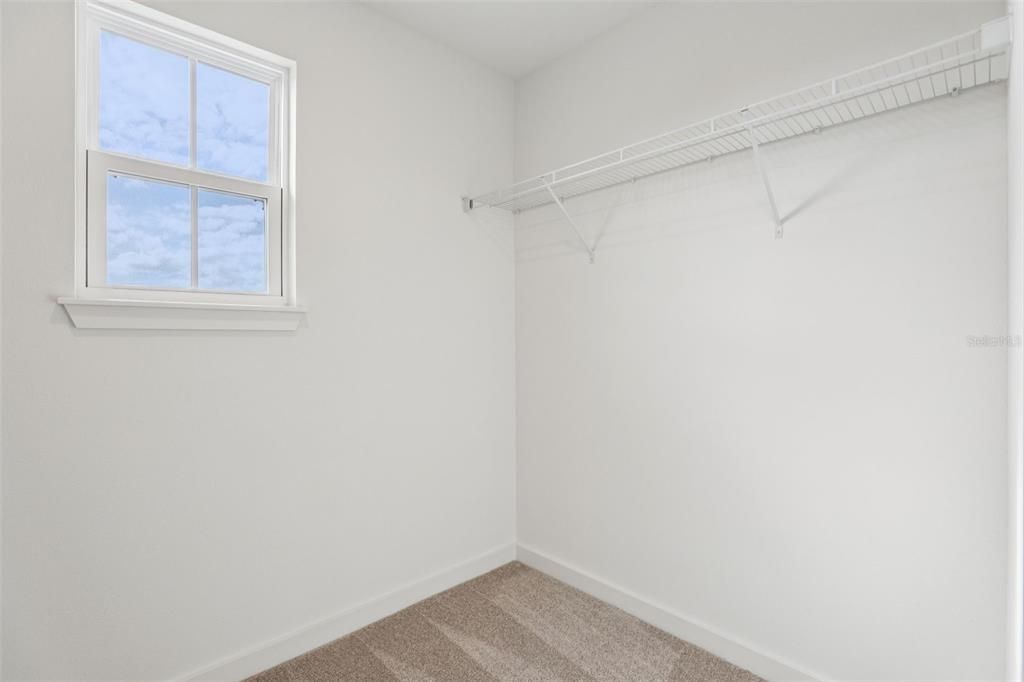 Active With Contract: $379,990 (3 beds, 2 baths, 1929 Square Feet)