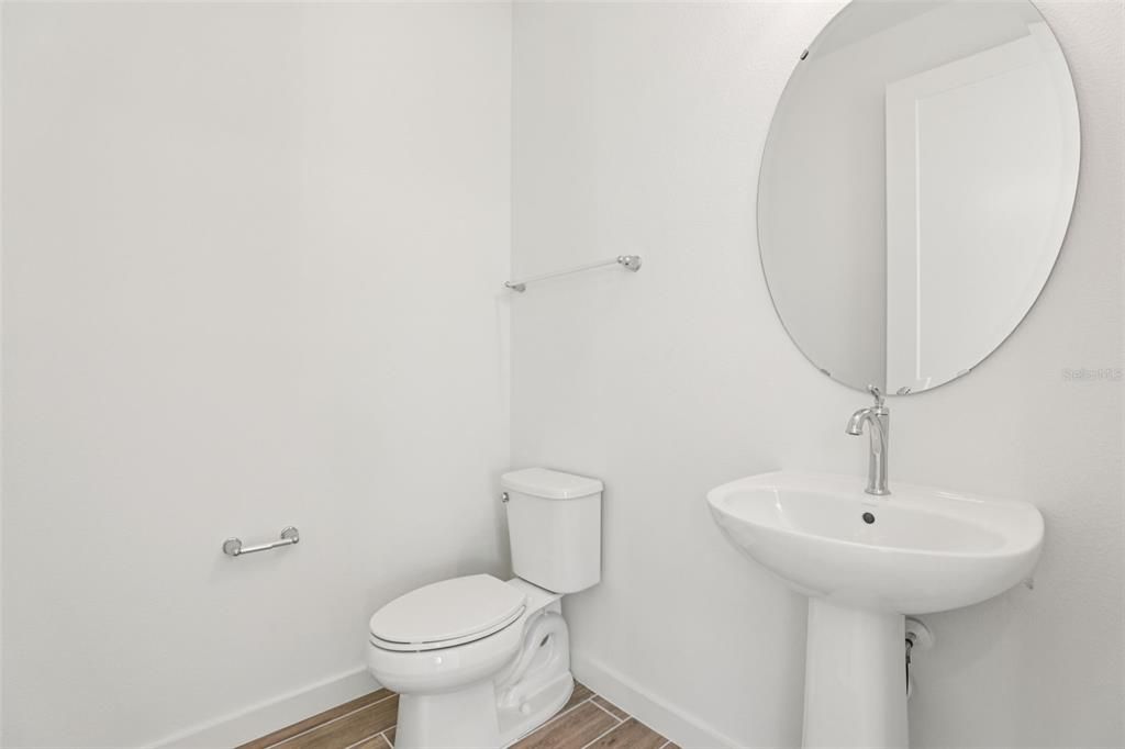 Active With Contract: $379,990 (3 beds, 2 baths, 1929 Square Feet)