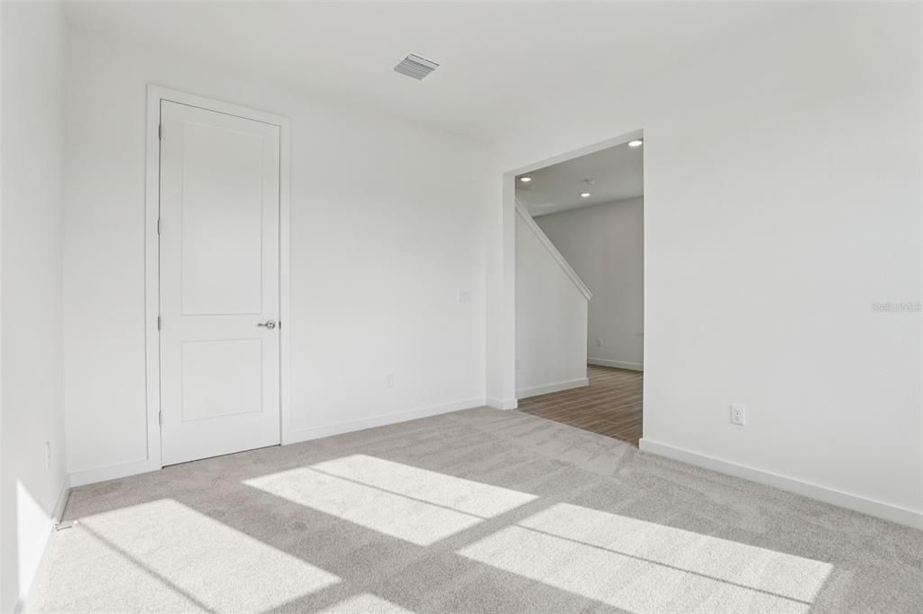 Active With Contract: $379,990 (3 beds, 2 baths, 1929 Square Feet)