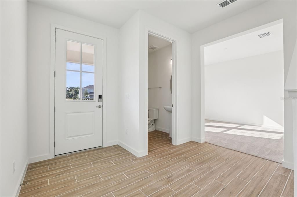 Active With Contract: $379,990 (3 beds, 2 baths, 1929 Square Feet)