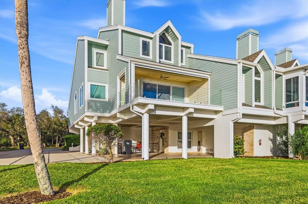 Active With Contract: $748,900 (2 beds, 2 baths, 2764 Square Feet)