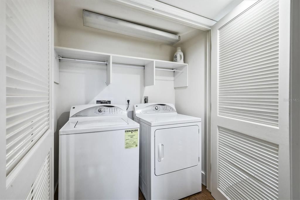 Active With Contract: $748,900 (2 beds, 2 baths, 2764 Square Feet)