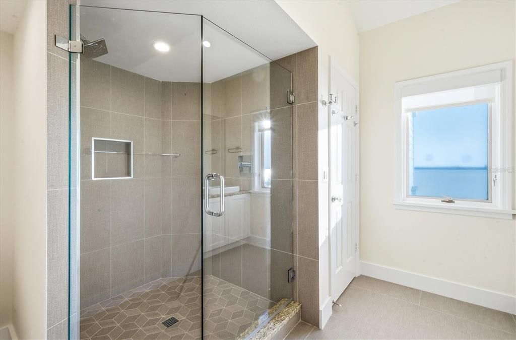 Active With Contract: $748,900 (2 beds, 2 baths, 2764 Square Feet)