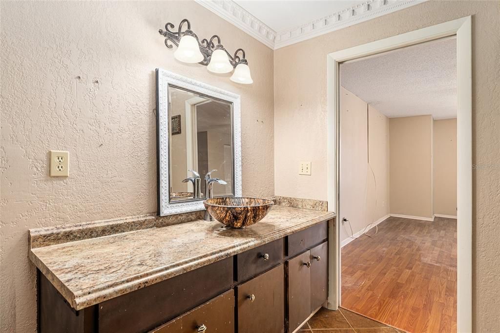 For Sale: $95,000 (2 beds, 2 baths, 1853 Square Feet)