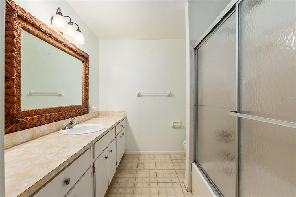 For Sale: $95,000 (2 beds, 2 baths, 1853 Square Feet)