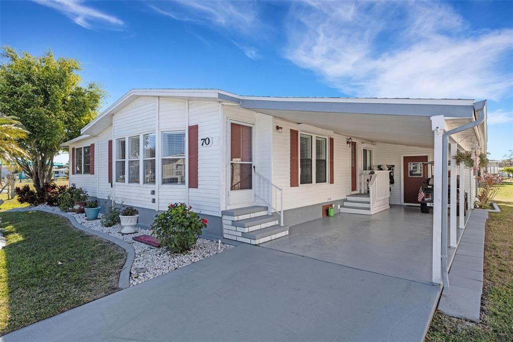 Activo con contrato: $239,900 (2 camas, 2 baños, 1428 Pies cuadrados)