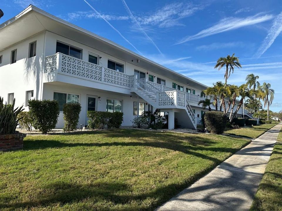 Recently Sold: $84,900 (2 beds, 1 baths, 836 Square Feet)