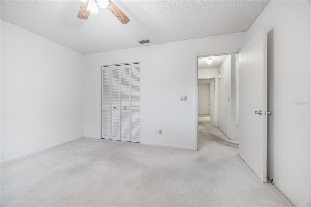 Active With Contract: $132,900 (2 beds, 2 baths, 1688 Square Feet)