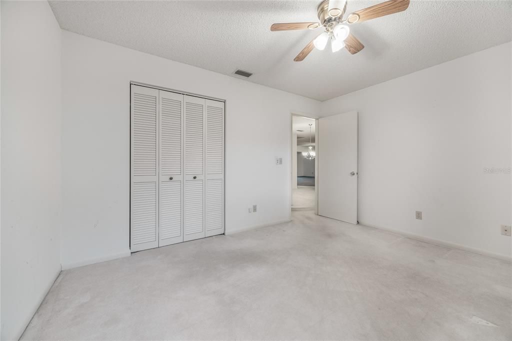 Active With Contract: $132,900 (2 beds, 2 baths, 1688 Square Feet)