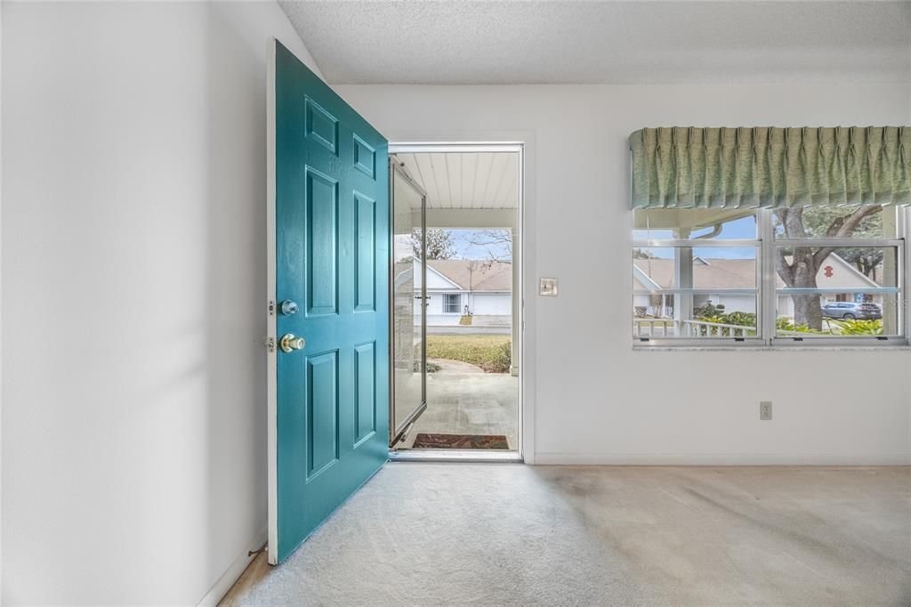 Active With Contract: $132,900 (2 beds, 2 baths, 1688 Square Feet)