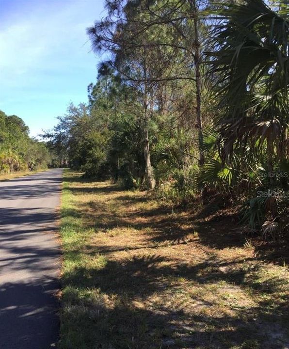 Activo con contrato: $15,000 (0.23 acres)