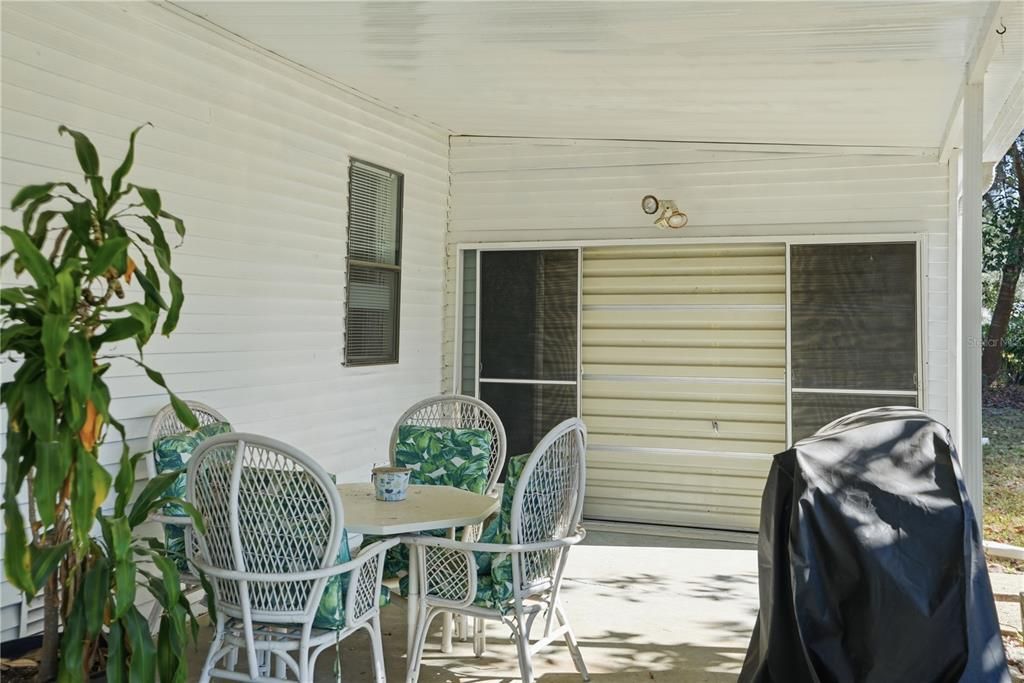 На продажу: $160,000 (2 спален, 2 ванн, 1352 Квадратных фут)