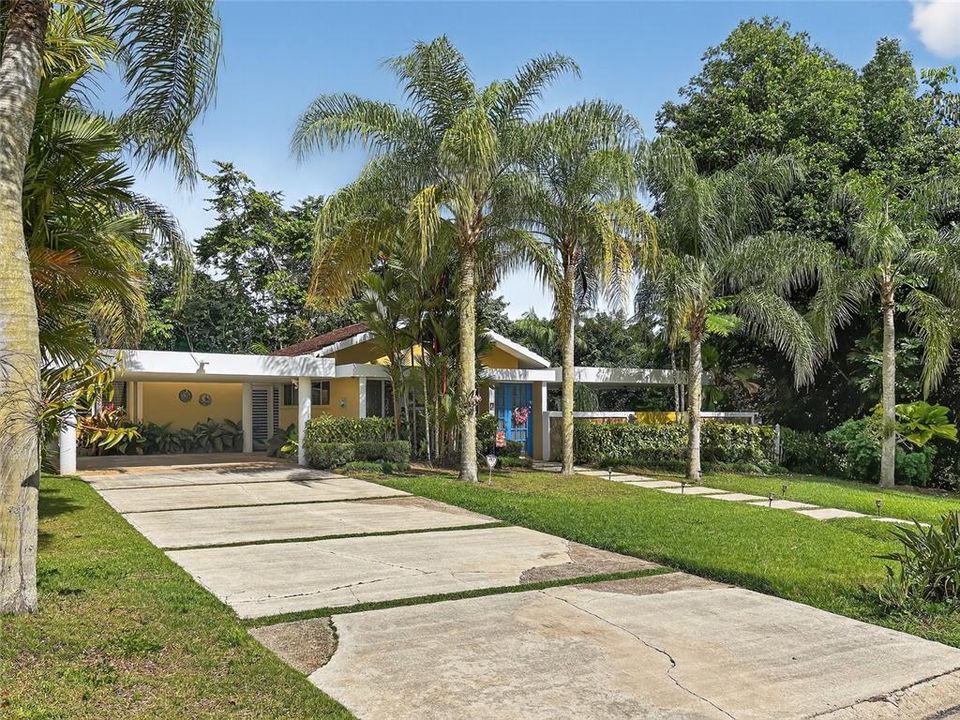 Recently Sold: $525,000 (4 beds, 2 baths, 2415 Square Feet)