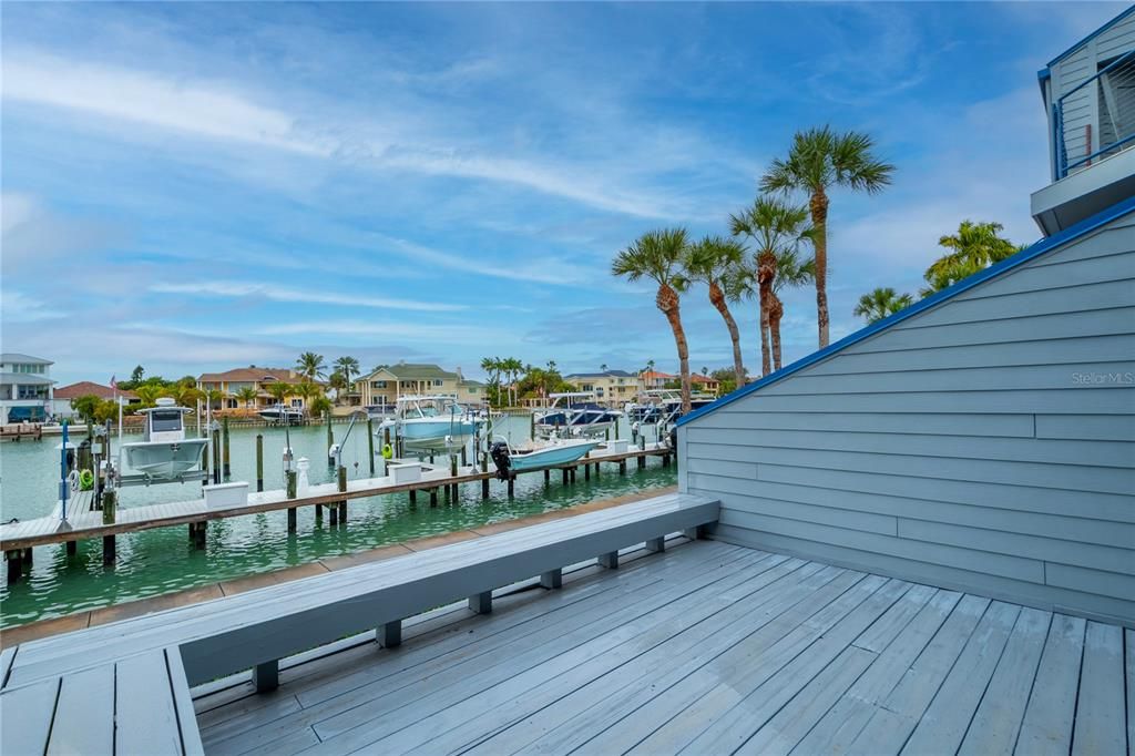 For Sale: $769,000 (2 beds, 2 baths, 1580 Square Feet)