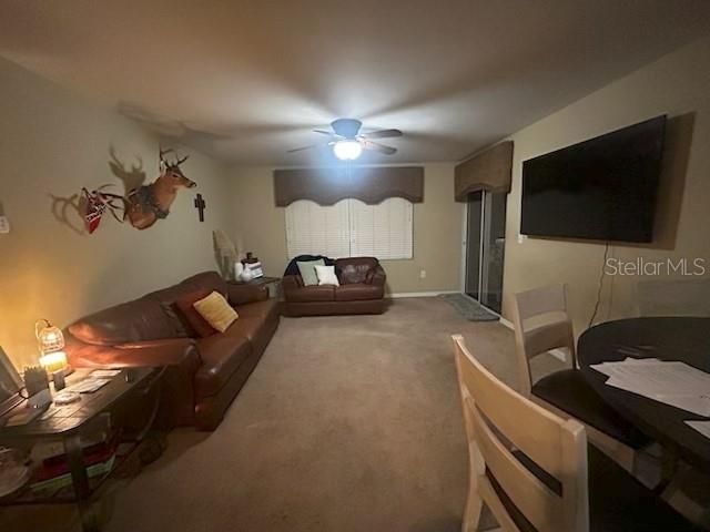 На продажу: $159,500 (2 спален, 2 ванн, 1050 Квадратных фут)