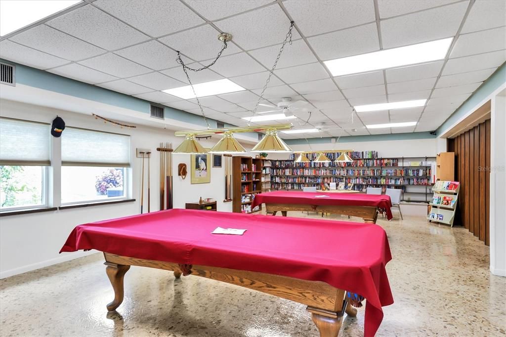 For Sale: $229,900 (2 beds, 2 baths, 1421 Square Feet)