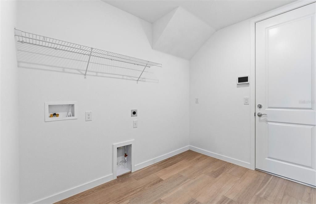 En Venta: $708,980 (5 camas, 4 baños, 3964 Pies cuadrados)