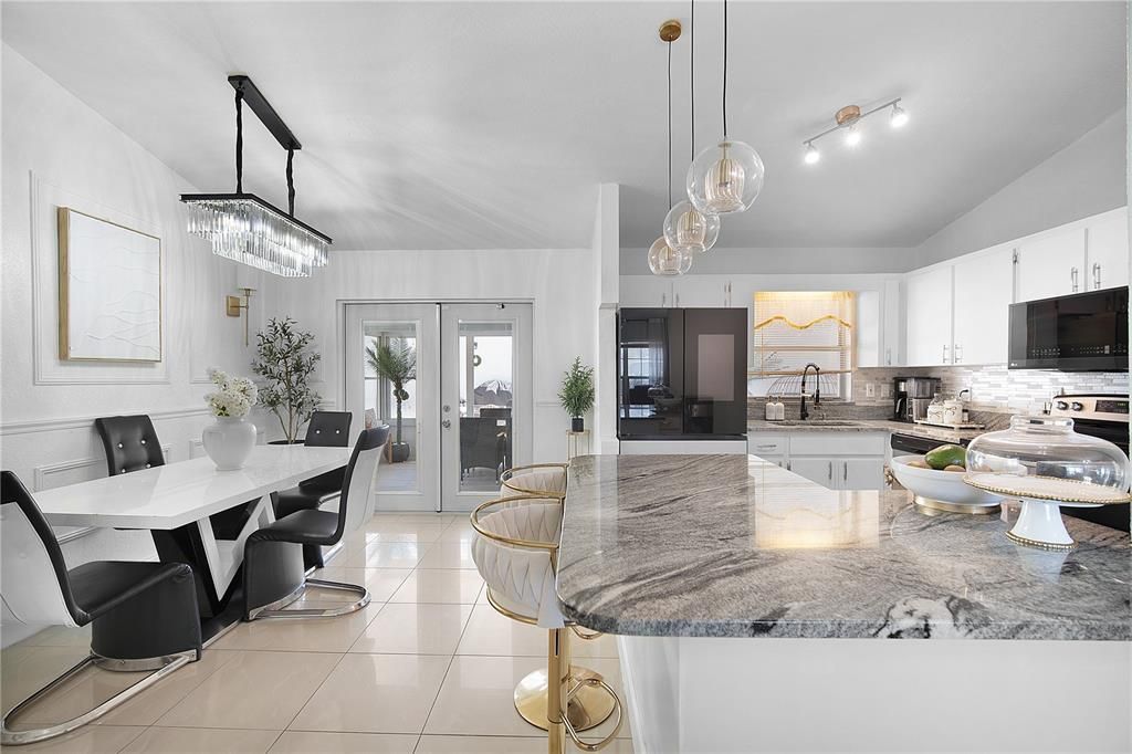 Active With Contract: $255,000 (3 beds, 2 baths, 1658 Square Feet)