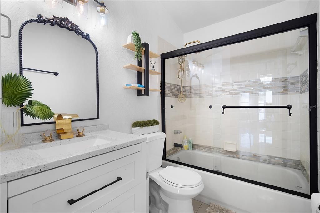 Active With Contract: $255,000 (3 beds, 2 baths, 1658 Square Feet)