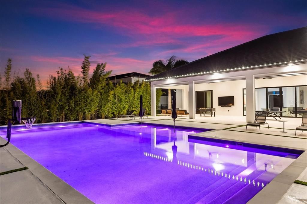 Activo con contrato: $2,400,000 (5 camas, 3 baños, 5359 Pies cuadrados)