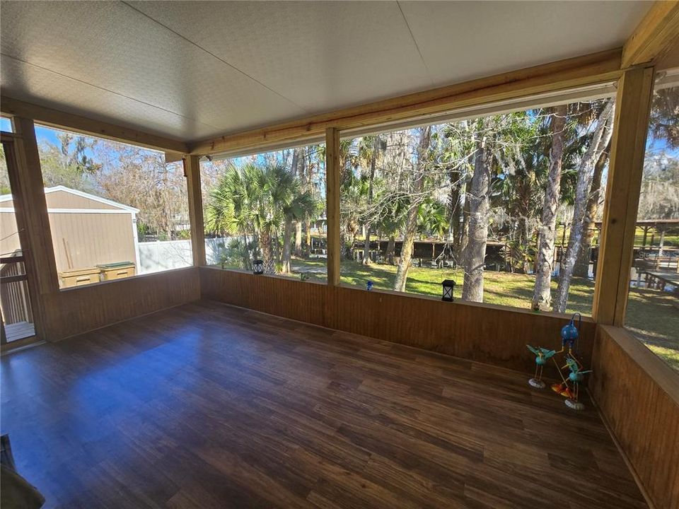 En Venta: $359,900 (2 camas, 2 baños, 1296 Pies cuadrados)