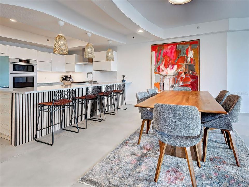 For Sale: $799,000 (2 beds, 2 baths, 1833 Square Feet)
