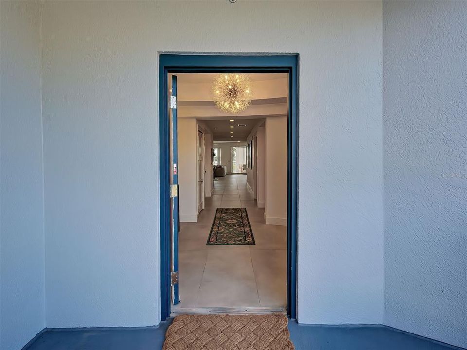 For Sale: $799,000 (2 beds, 2 baths, 1833 Square Feet)