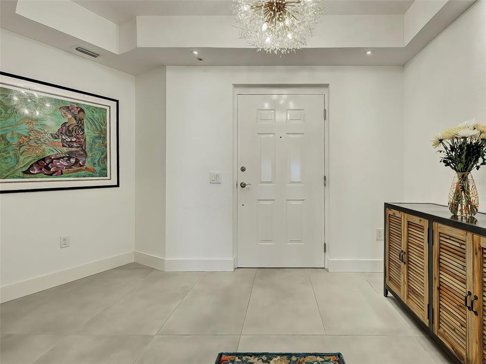 For Sale: $799,000 (2 beds, 2 baths, 1833 Square Feet)