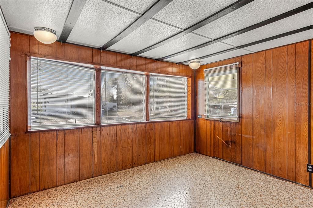 En Venta: $117,000 (2 camas, 1 baños, 634 Pies cuadrados)