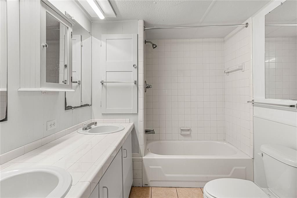 En Venta: $117,000 (2 camas, 1 baños, 634 Pies cuadrados)