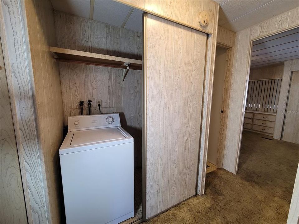 For Sale: $78,000 (2 beds, 1 baths, 784 Square Feet)