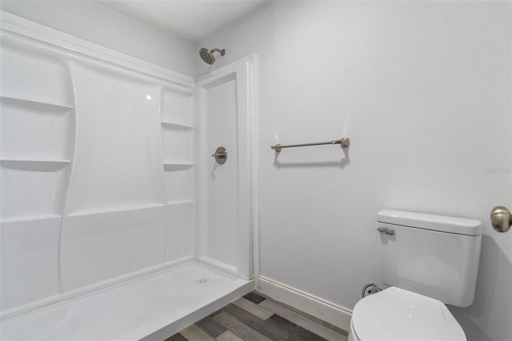 На продажу: $199,900 (3 спален, 2 ванн, 1358 Квадратных фут)