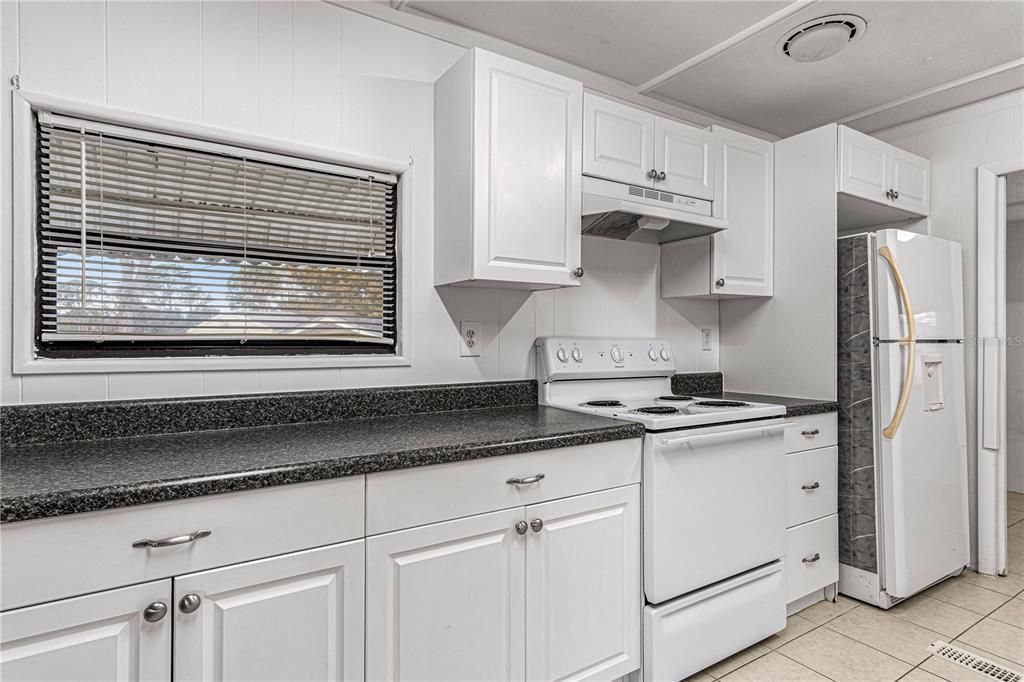 En Venta: $128,000 (2 camas, 1 baños, 834 Pies cuadrados)